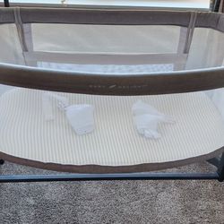 Baby Delight Bassinet