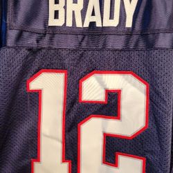 New!! Football Jersey Celebrating Tom Brady, #12
