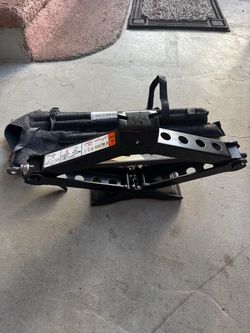 HD -Scissor Jack + extras. F150 or ?