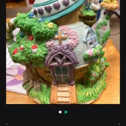 Easter Jubilee Porcelain Bunny House