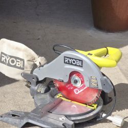 Ryobi 10" Compound Miter Saw