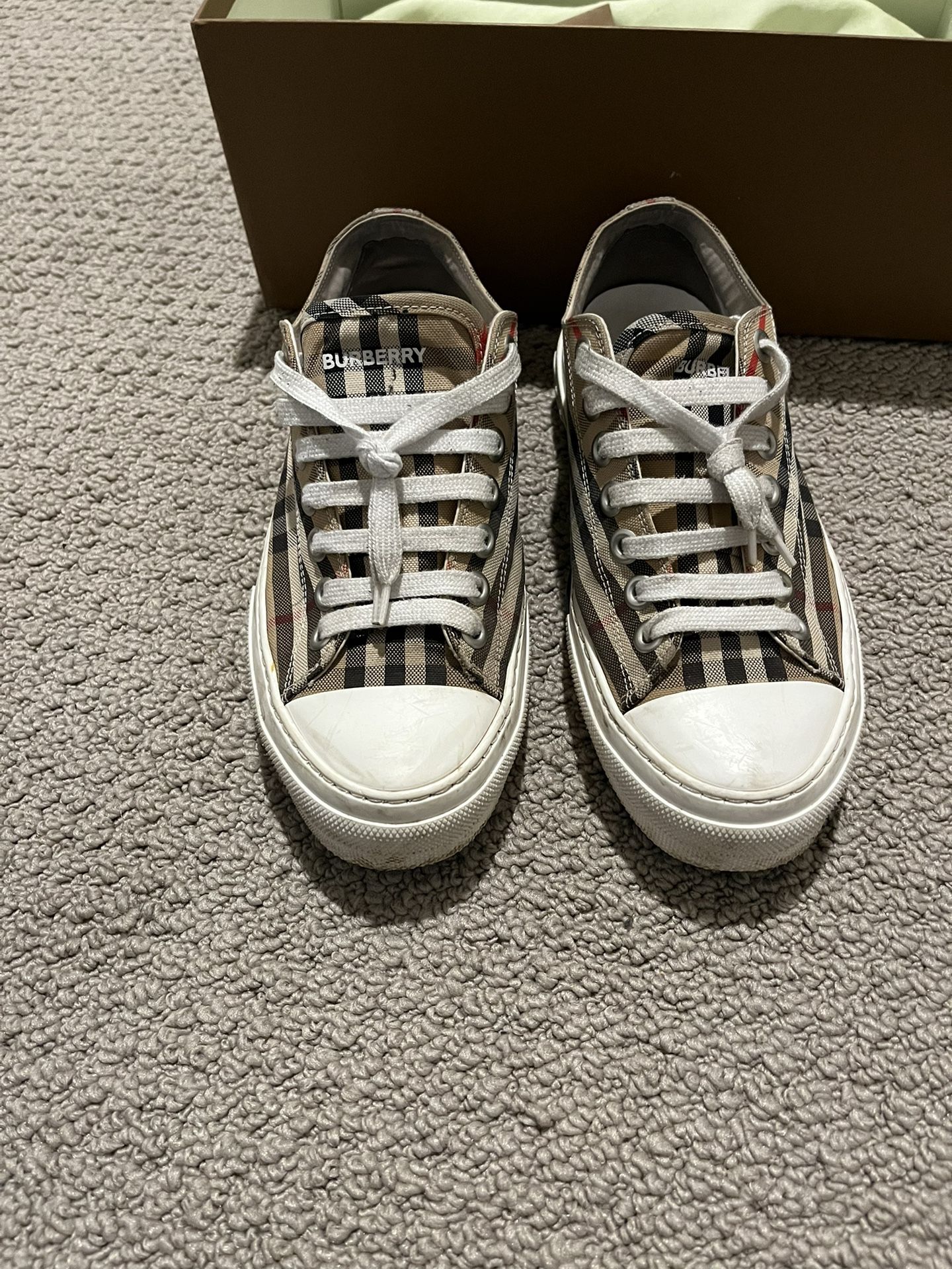 Burberry Shoes
