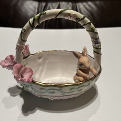 Rare Ceramic Floral Collectible