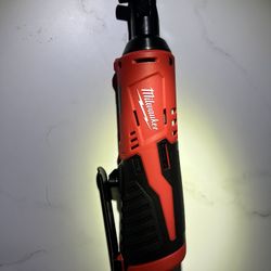 Milwaukee M12 12V Lithium-Ion Cordless 3/8 in. Ratchet (Tool-Only)