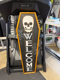 Halloween welcome sign