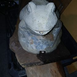 Vintage Frog Spitter Fountain Garden Ornament 