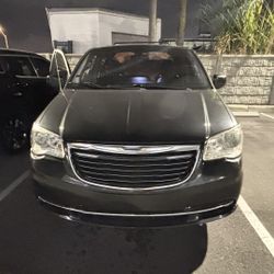 Chrysler Town & Country 2014 (114K millas originales)