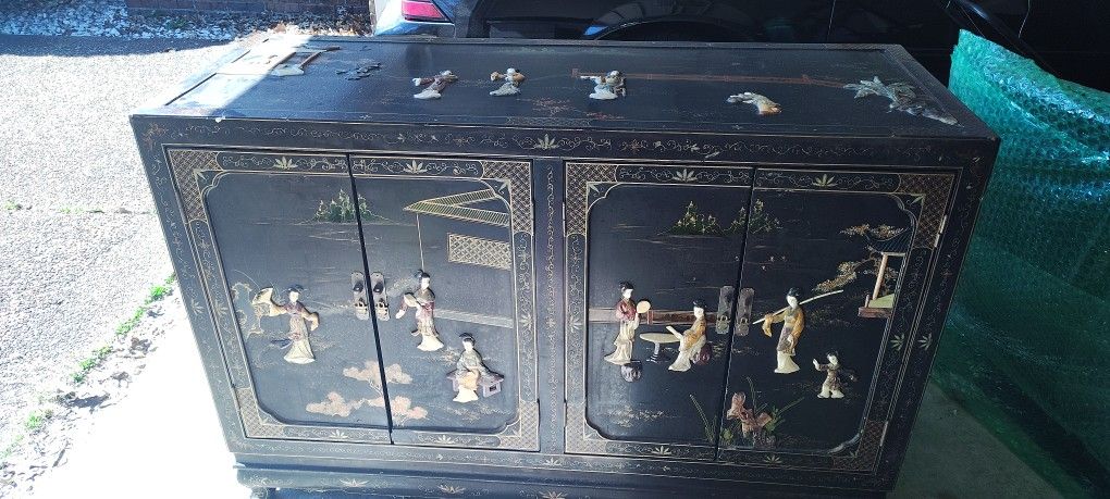 Chinese Antique Cabinet