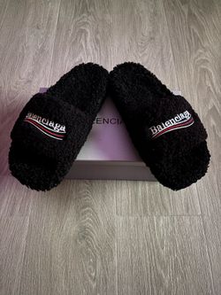 BALENCIAGA FUR SLIDES BLACK SIZE 9 US ( EU 43)