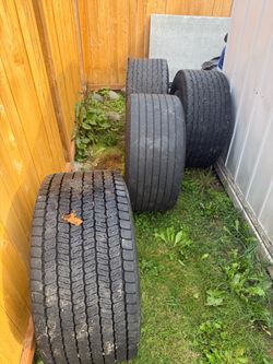 445/50R/22.5 semi truck tires with rims