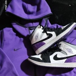 SZ 10 Jordan MID 1 AND NIKE TECH XXL LOT-2