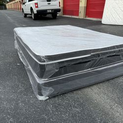 NEW Mattress Queen Size Pillowtop With Box Spring // Offer  🚚