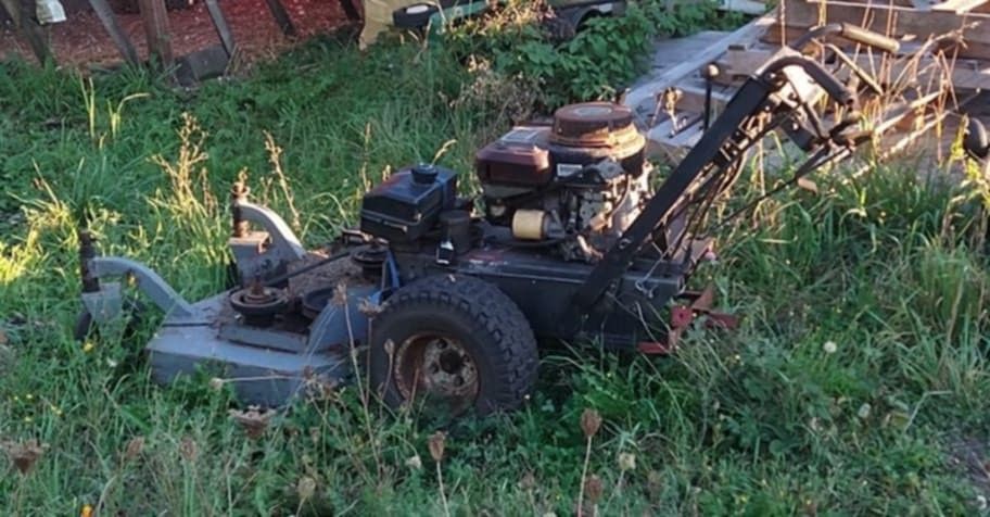 A Old School Commercial Lawn Mower