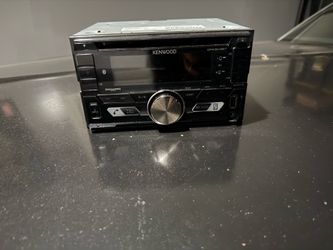 Kenwood cd player w/ Bluetooth
