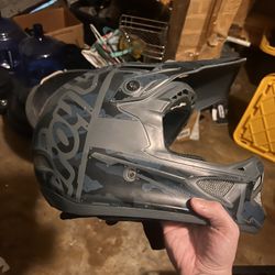 Troy Lee D3 Fiberlite Helmet Size L