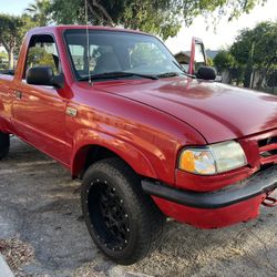2001 Mazda B3000