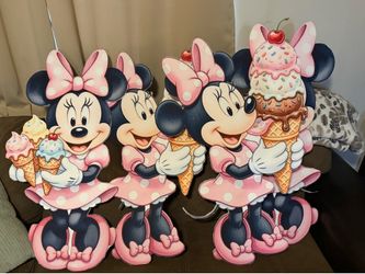 Minnie Mouse party cutout