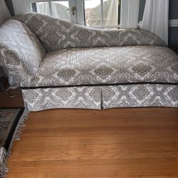 Chaise lounge couch
