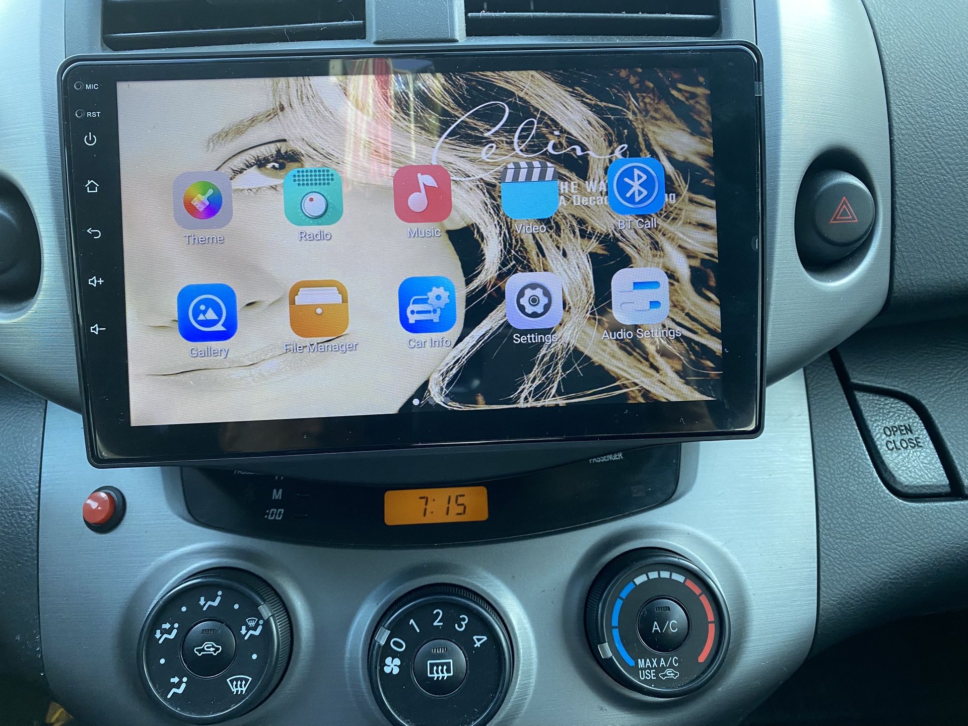 Touch Screen 9 Inch 2+32GB