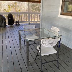 Glass Table With 4 Leather Chairs 