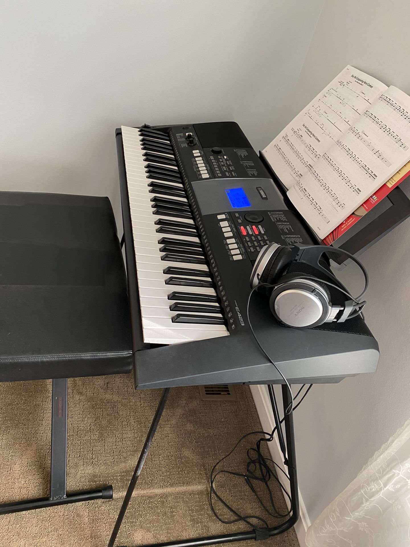 Yamaha Keyboard Complete Package