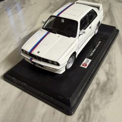 BBURAGO 1/24 Scale 1988 BMW M3 Model