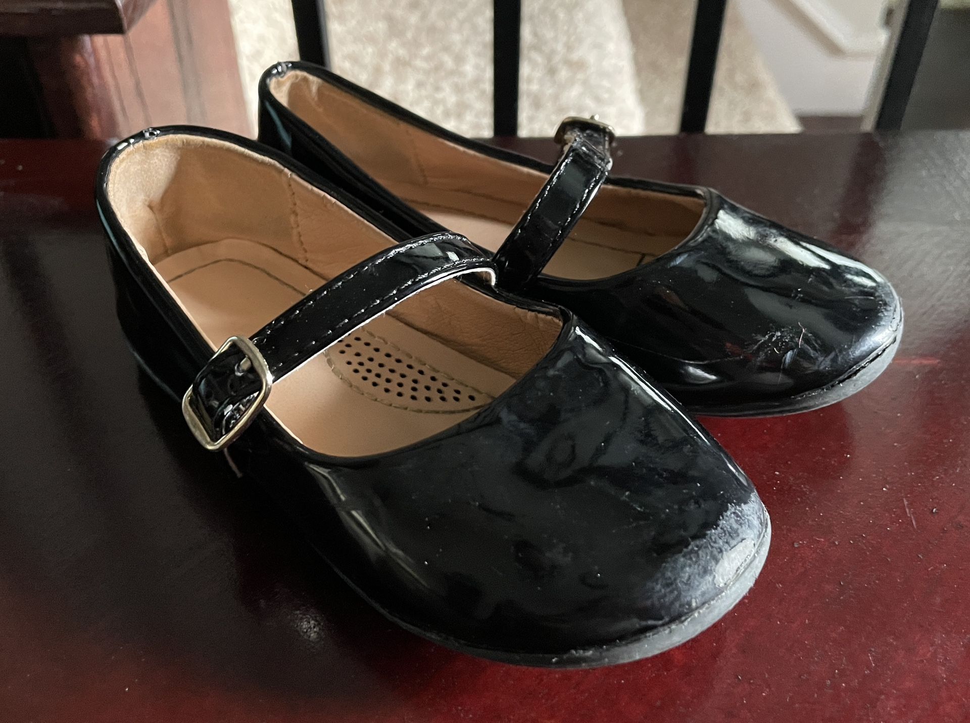 Utopia Black Mary Jane Dress Shoes Toddler SZ 7