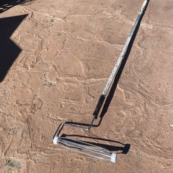Long Paint roller Poles , Reaching up to 20 Feet