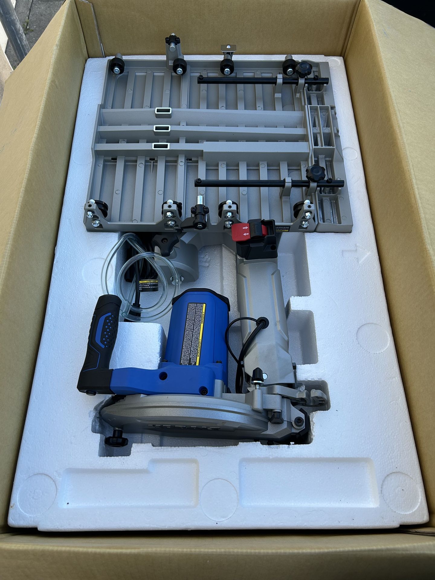 NEW Kobalt Folding Head 9 -Amp 7-in -Blade Sliding Table Tile Saw with Stand