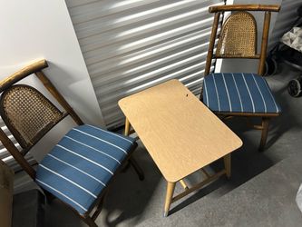 French bistro Chairs & Coffee Table
