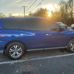2017 Nissan Pathfinder
