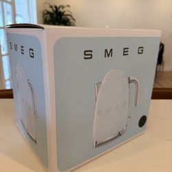 SMEG Kettle 