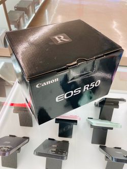 Canon EOS R50