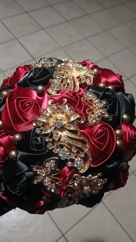 Red & Black Bouquet $40