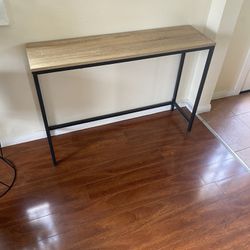 Entry Table / Side Table 