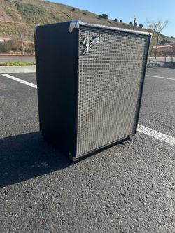 Fender rumble 200