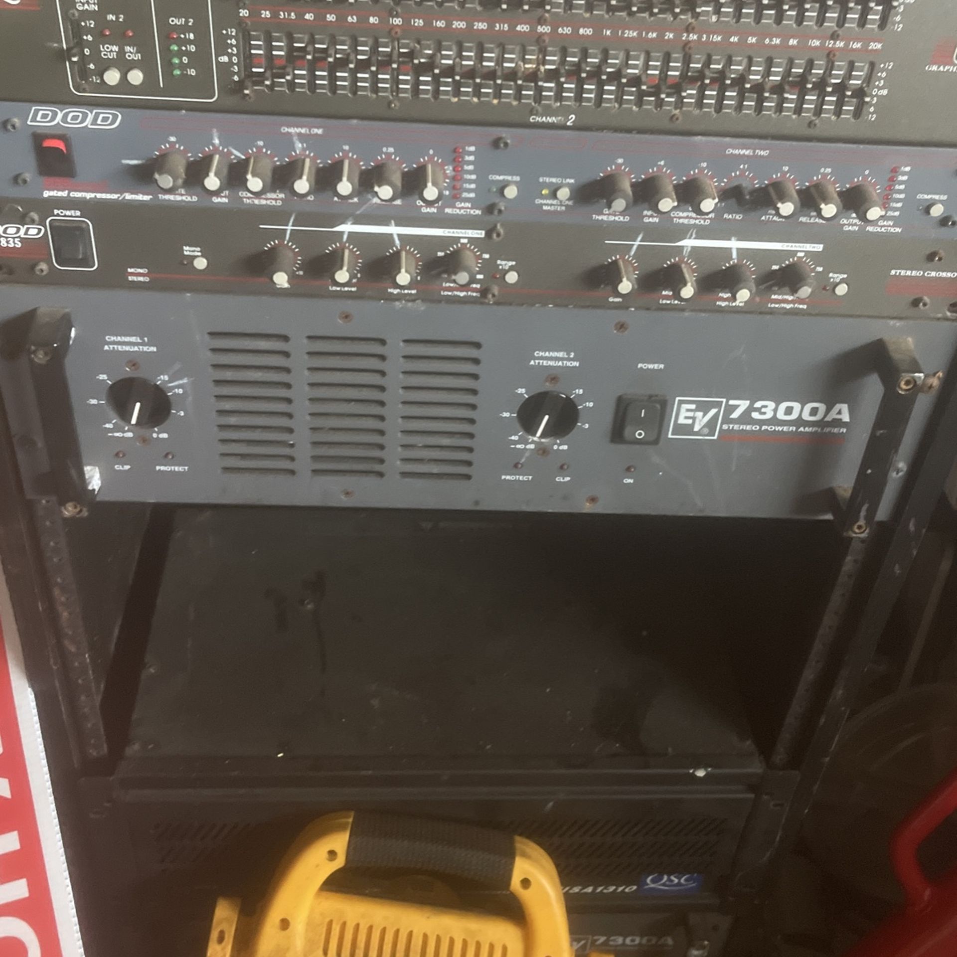 EV 7300A 600 Watt Amplifier Bump