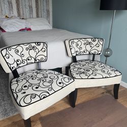 Modern Accent Chairs – Black & White Fabric (Set of 2)”