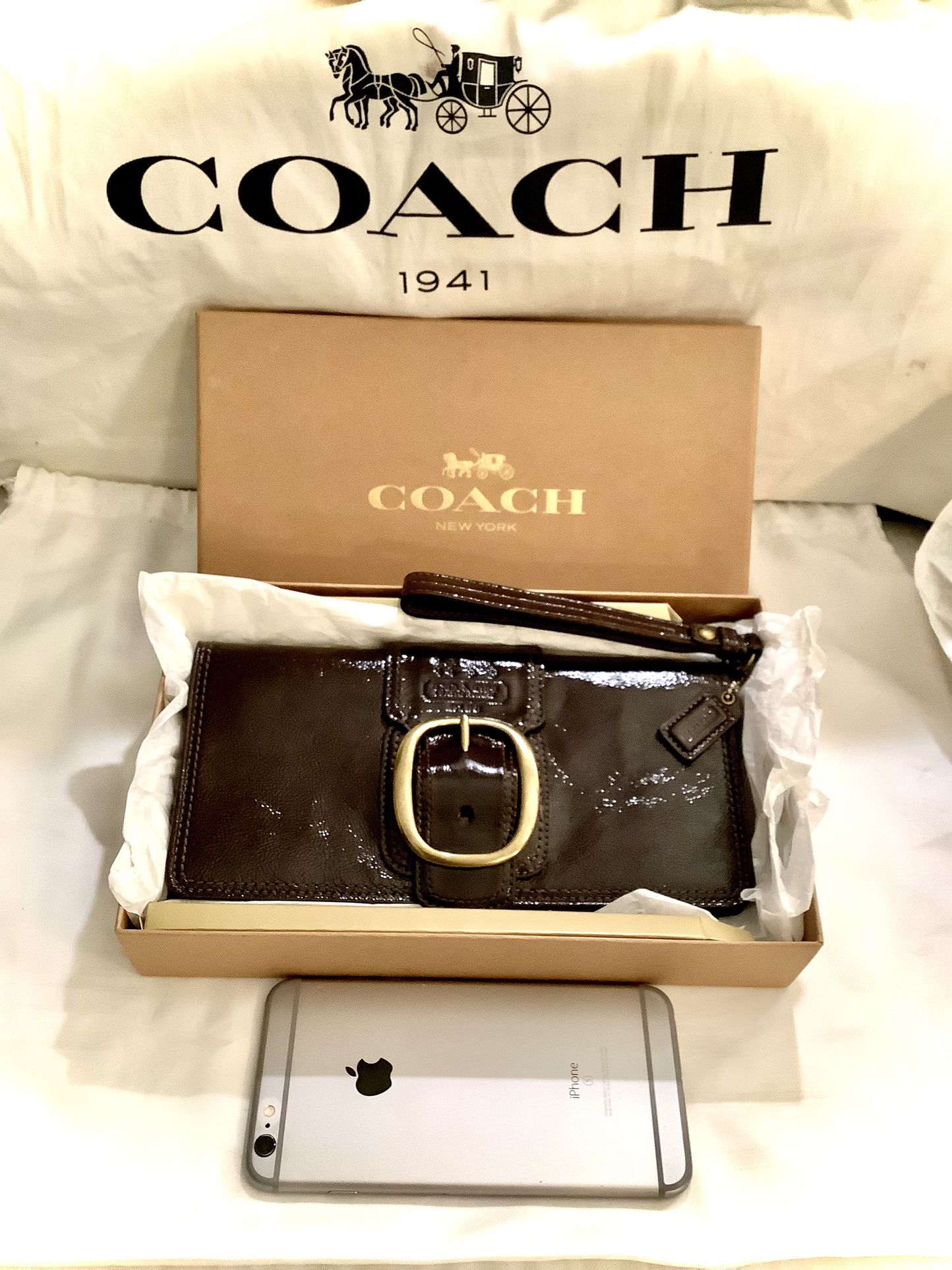 Vintage Coach Brown Patent Leather Large Clutch / Wristlet 
