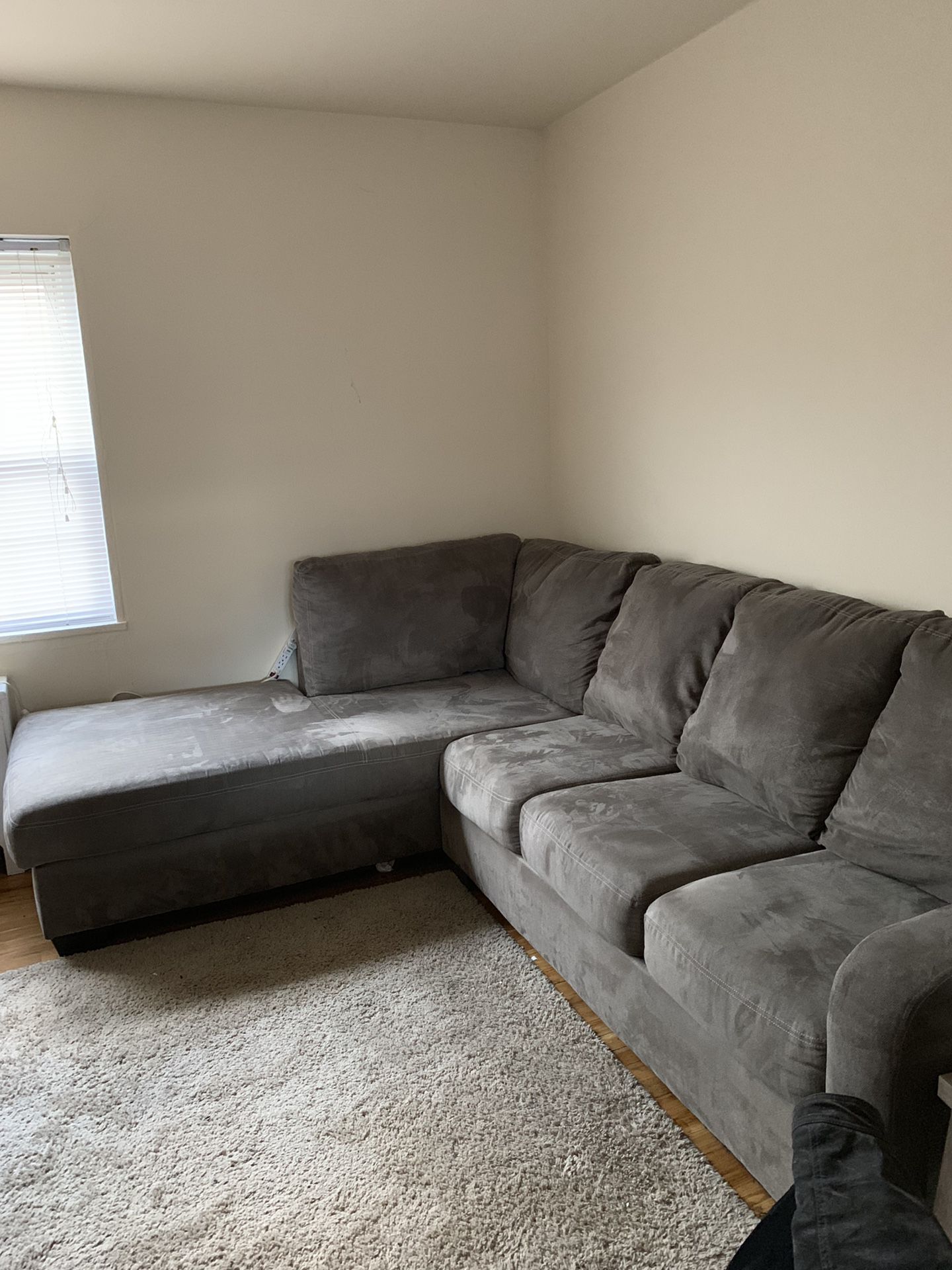 couch in very good condition