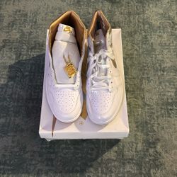 Women’s Air Jordan 1 Retro High “Metallic Gold” - Women’s 12.5 - New 