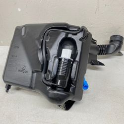 Tesla Model 3 Windshield Washer Tank 