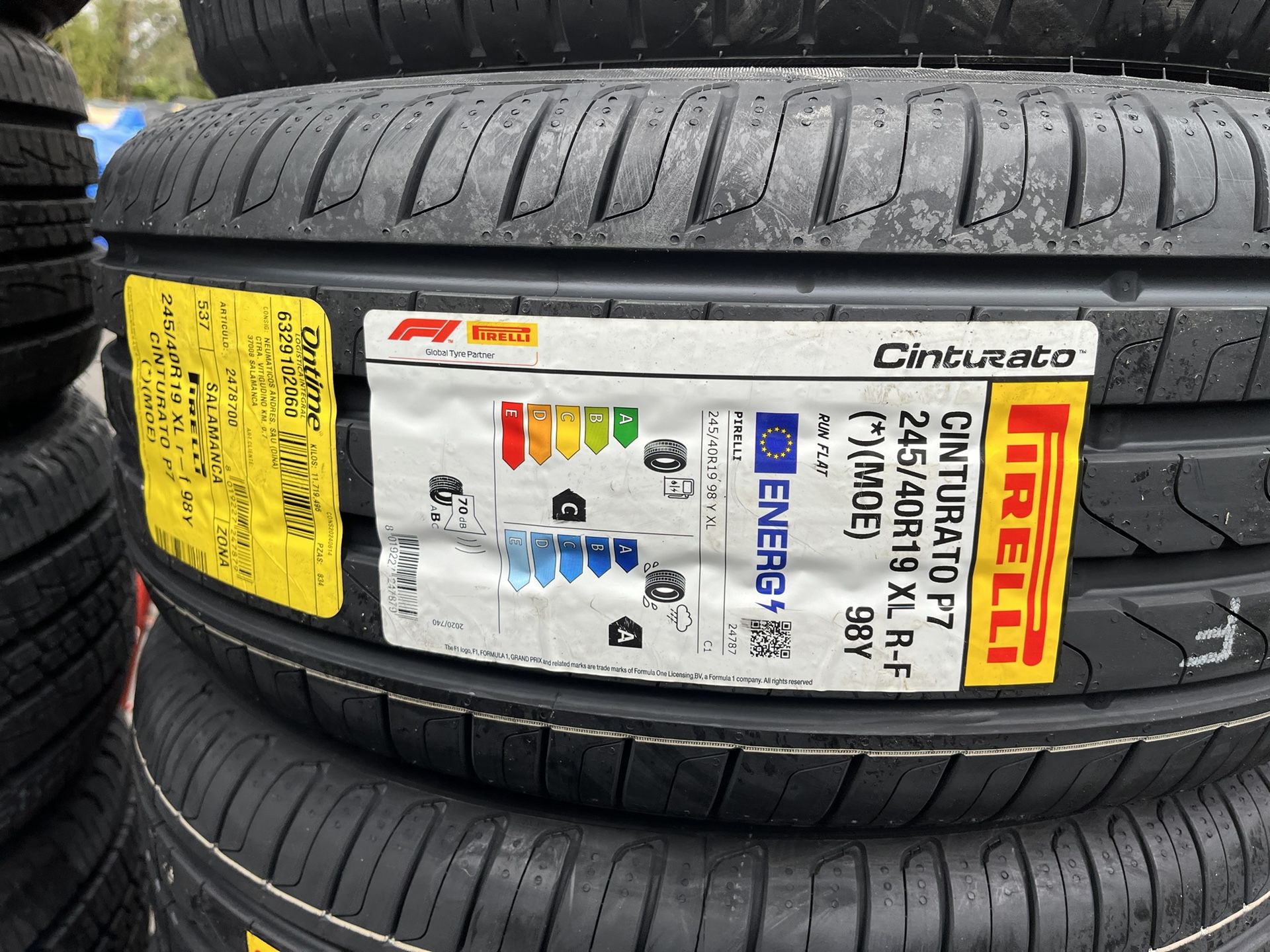 (2) PIRELLI 245/40R19 RUN FLAT TIRES FOR SALE!!!!!