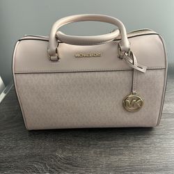 Micheal Kors Jet Set Travel Medium Duffle Satchel Shoulder MK Monogram 