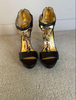 thalia sodi Woman shoes, Size 6 (fits Like 6.5), New
