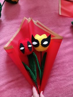 Batman tulips flower bouquet