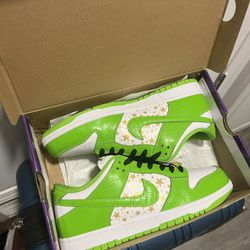 Supreme X Dunk Low Pro SB Mean Green (Size 10.5), Supreme X Dunk High Pro SB Blue/Red, Shattered 1s