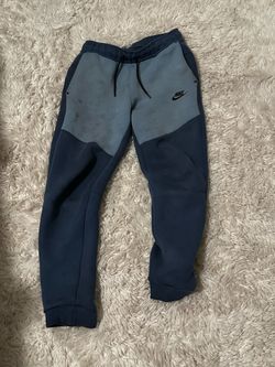 Blue Nike tech size L