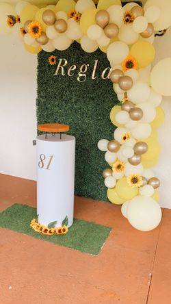 Sunflower birthday decoration