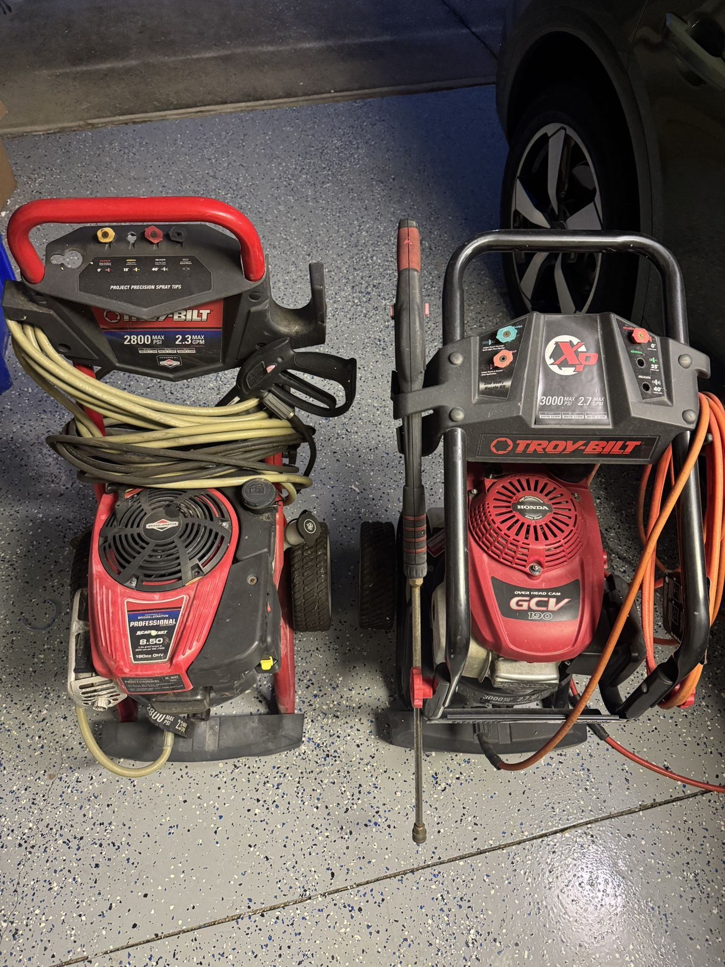 2 Pressure Washers